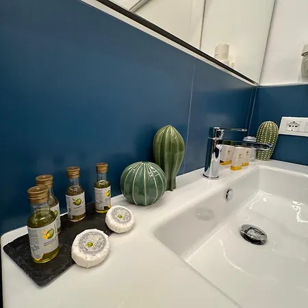 Hotel Outside Boutique