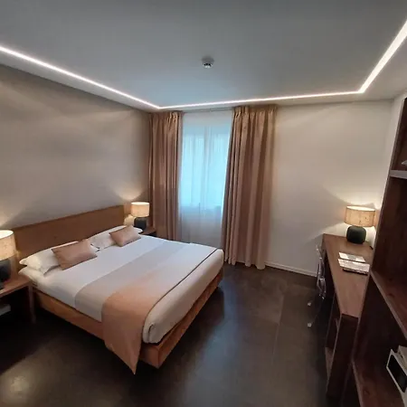 Hotel Outside Boutique 4*