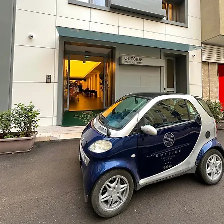 מלון Outside Boutique